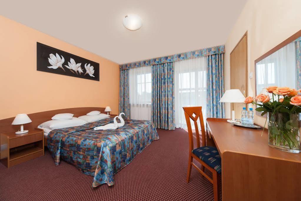 Hotel Gromada Radom Centrum Exterior photo